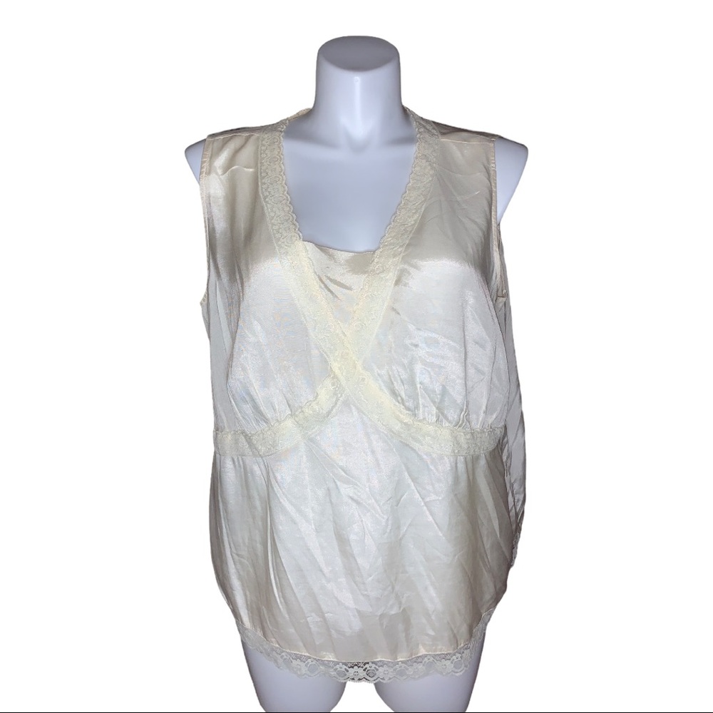 White Stag Women’s Plus Blouse, Size 18/20 W